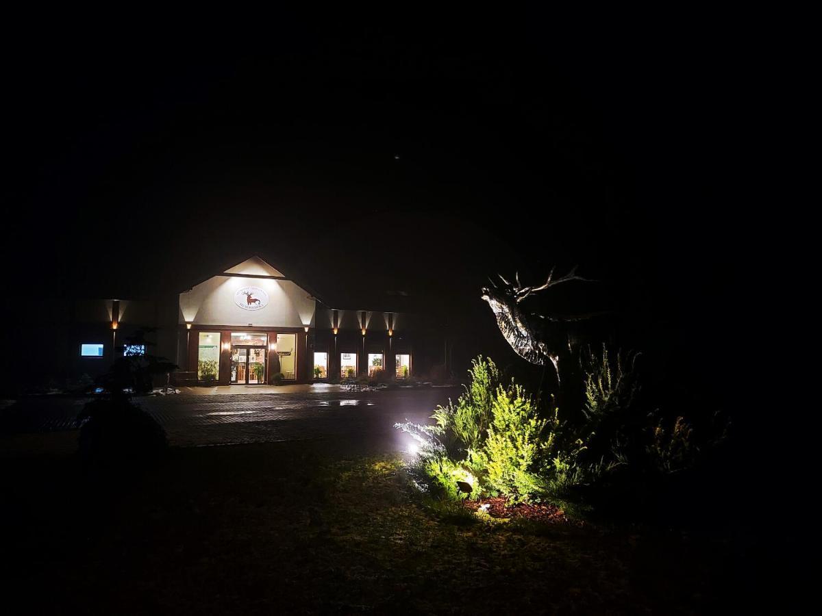 Pensjonat i Restauracja Hubertówka Milicz Exterior foto